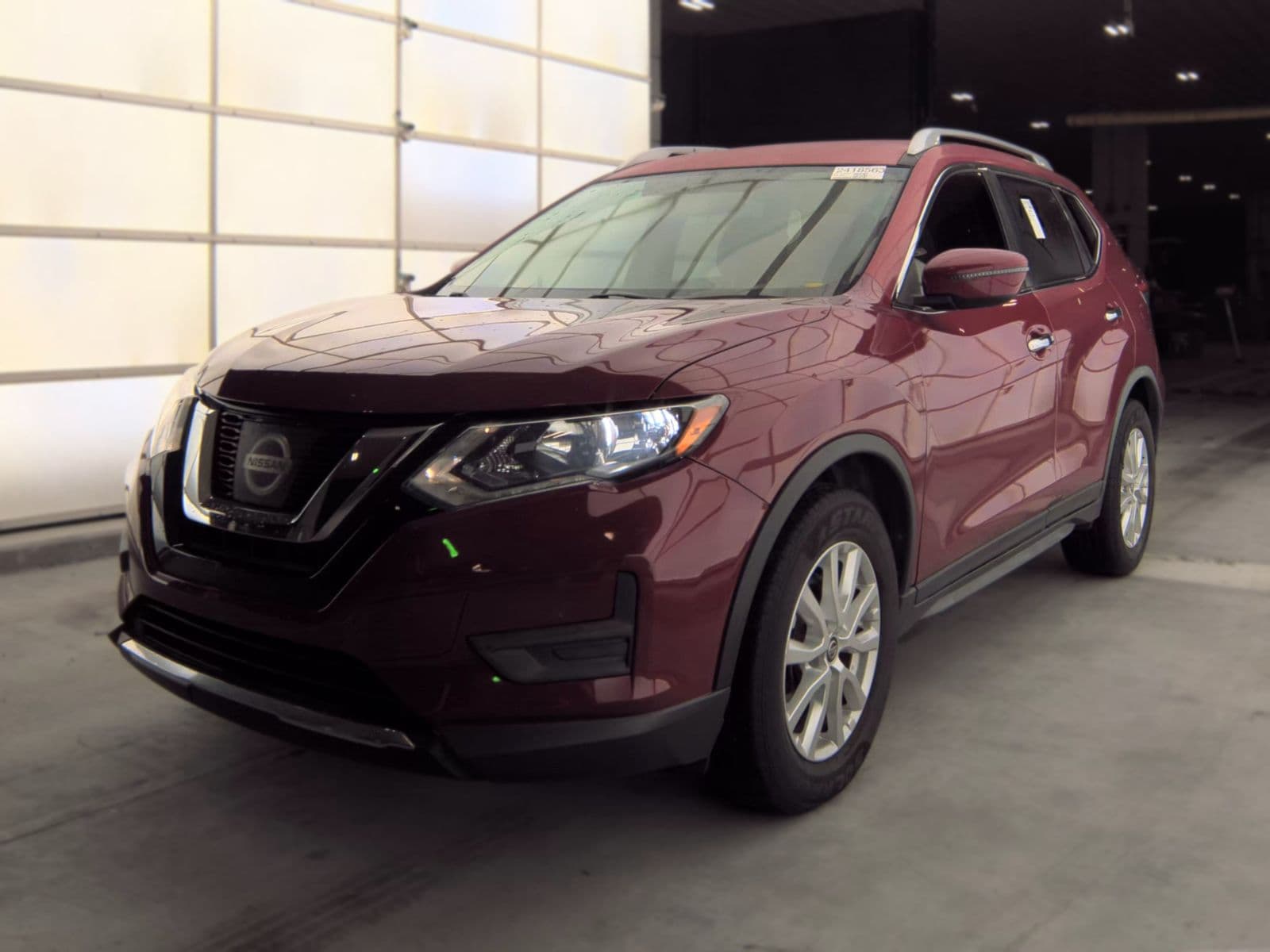 2017 NISSAN ROGUE SV