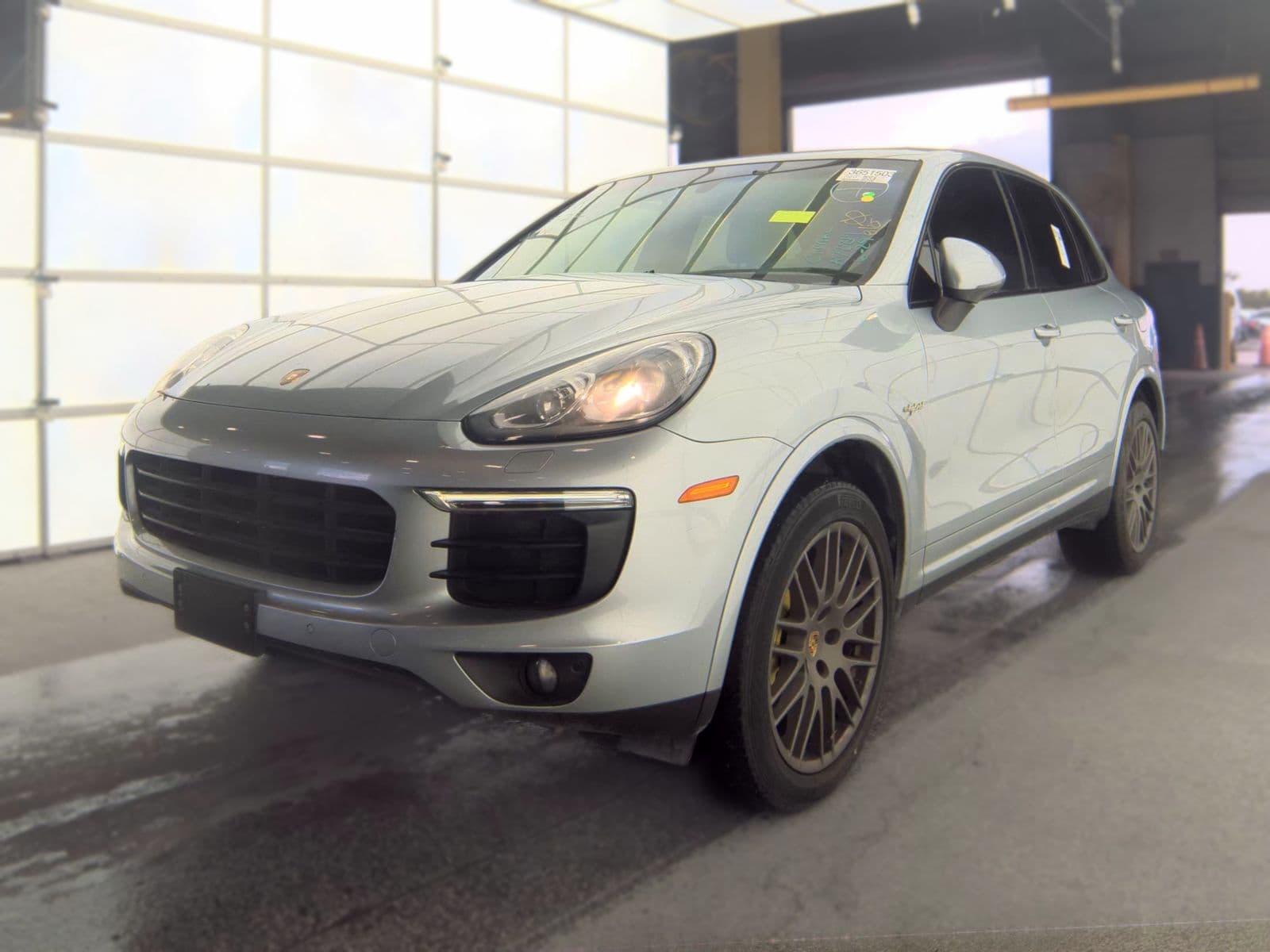 2017 PORSCHE CAYENNE E-HYBRID S PLATINUM Edition