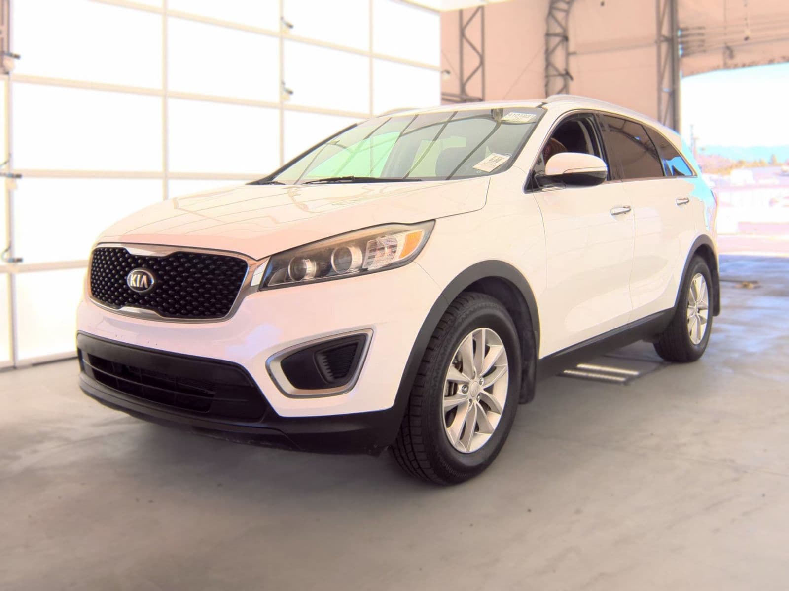 2017 KIA SORENTO LX