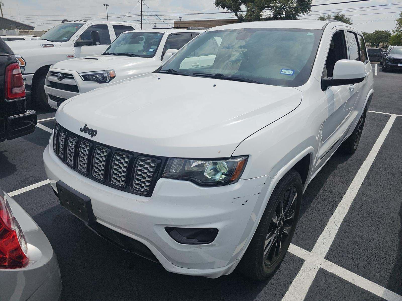 2017 JEEP GRAND CHEROKEE LAREDO ALTITUDE Edition