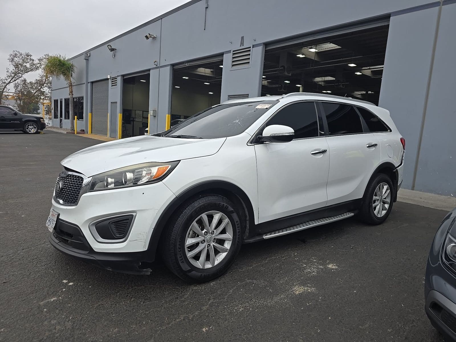 2017 KIA SORENTO LX