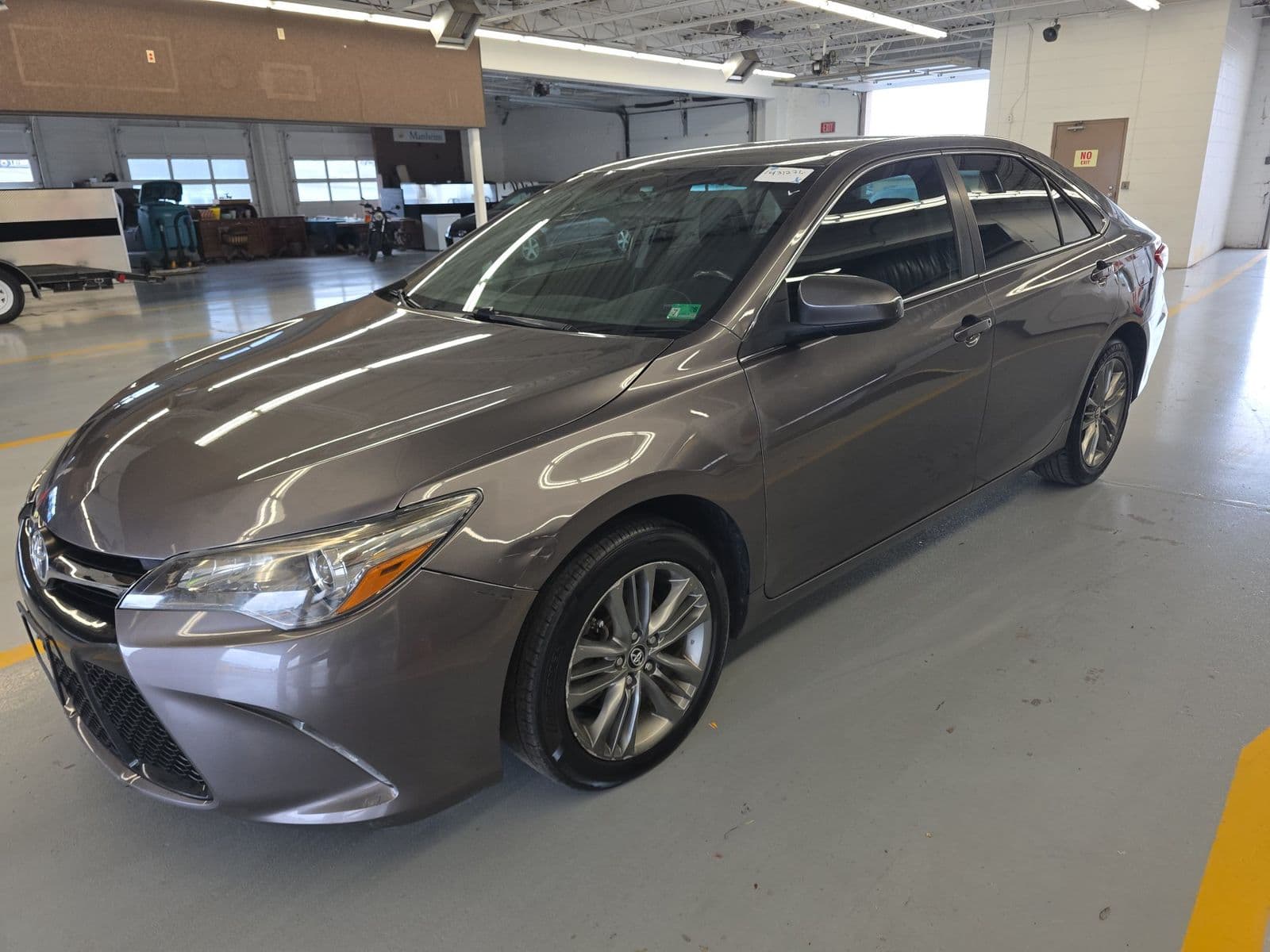 2017 TOYOTA CAMRY SE