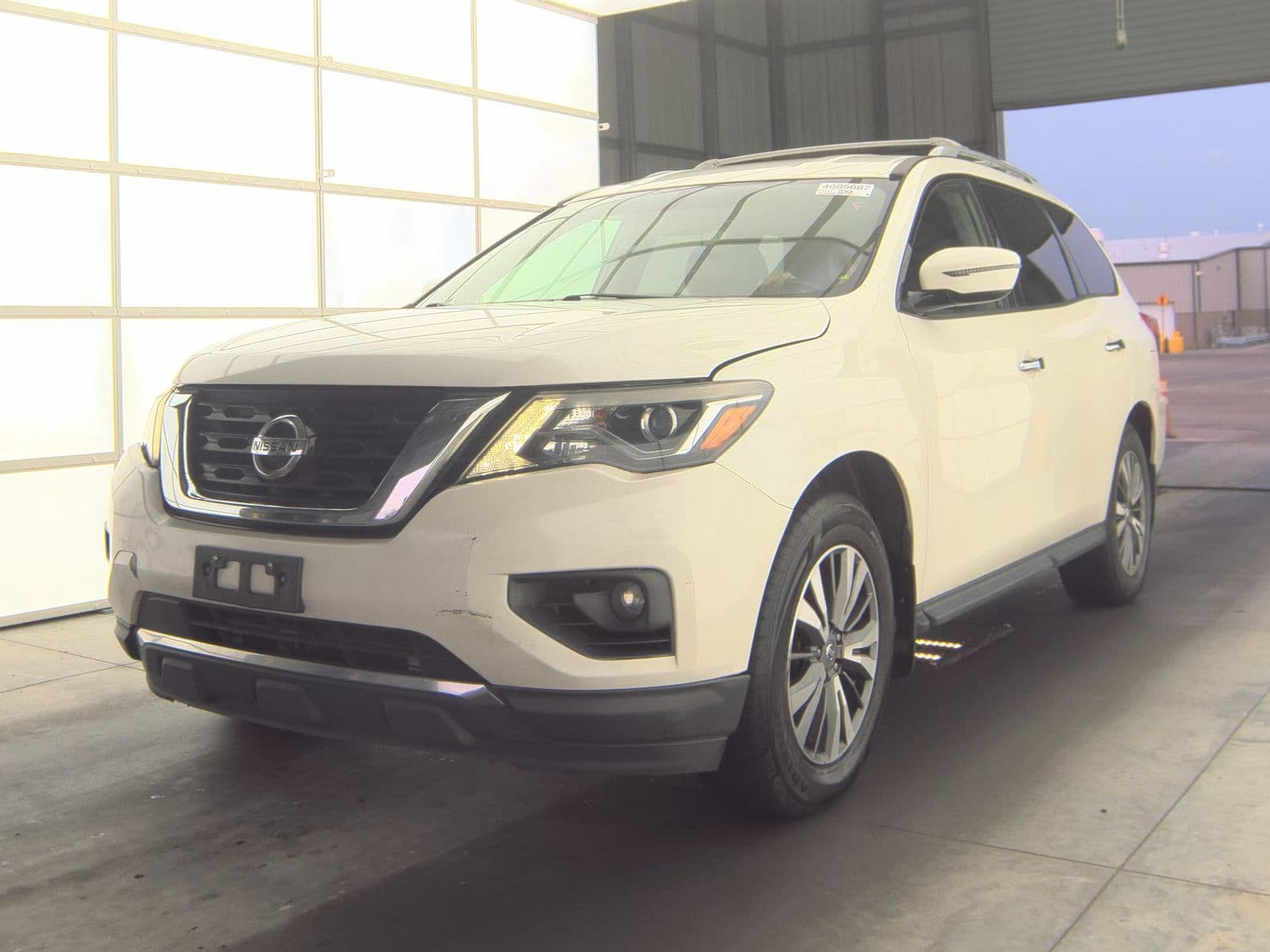 2017 NISSAN PATHFINDER SV