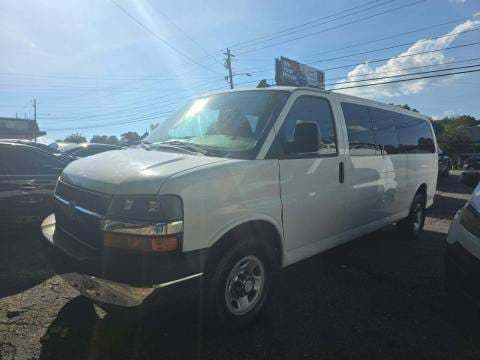 2017 CHEVROLET EXPRESS 3500 LT 1