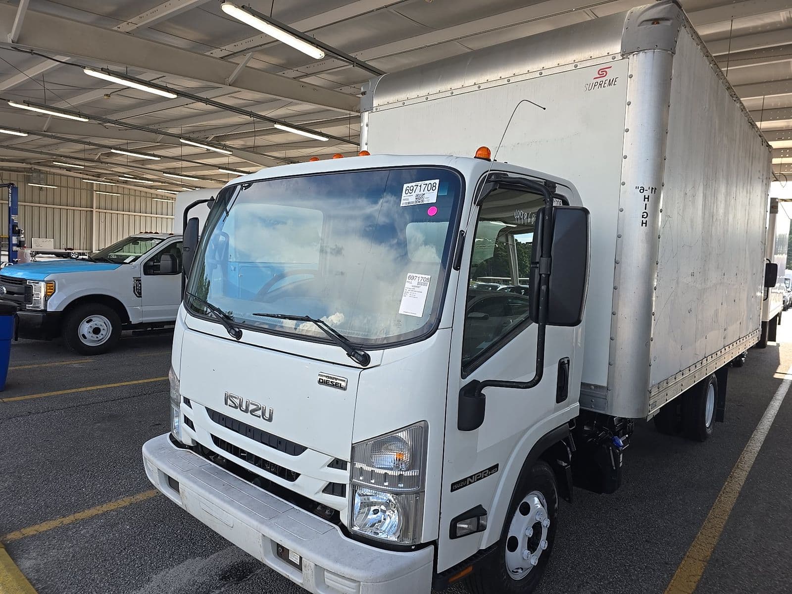 2019 ISUZU NPR HD Base
