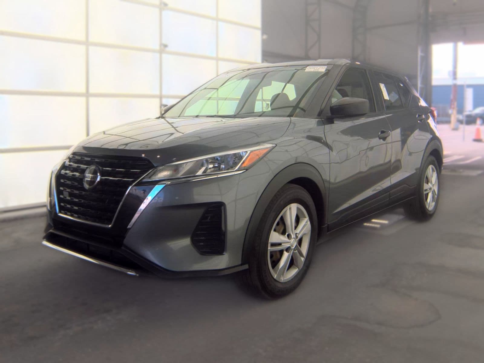 2021 NISSAN KICKS S