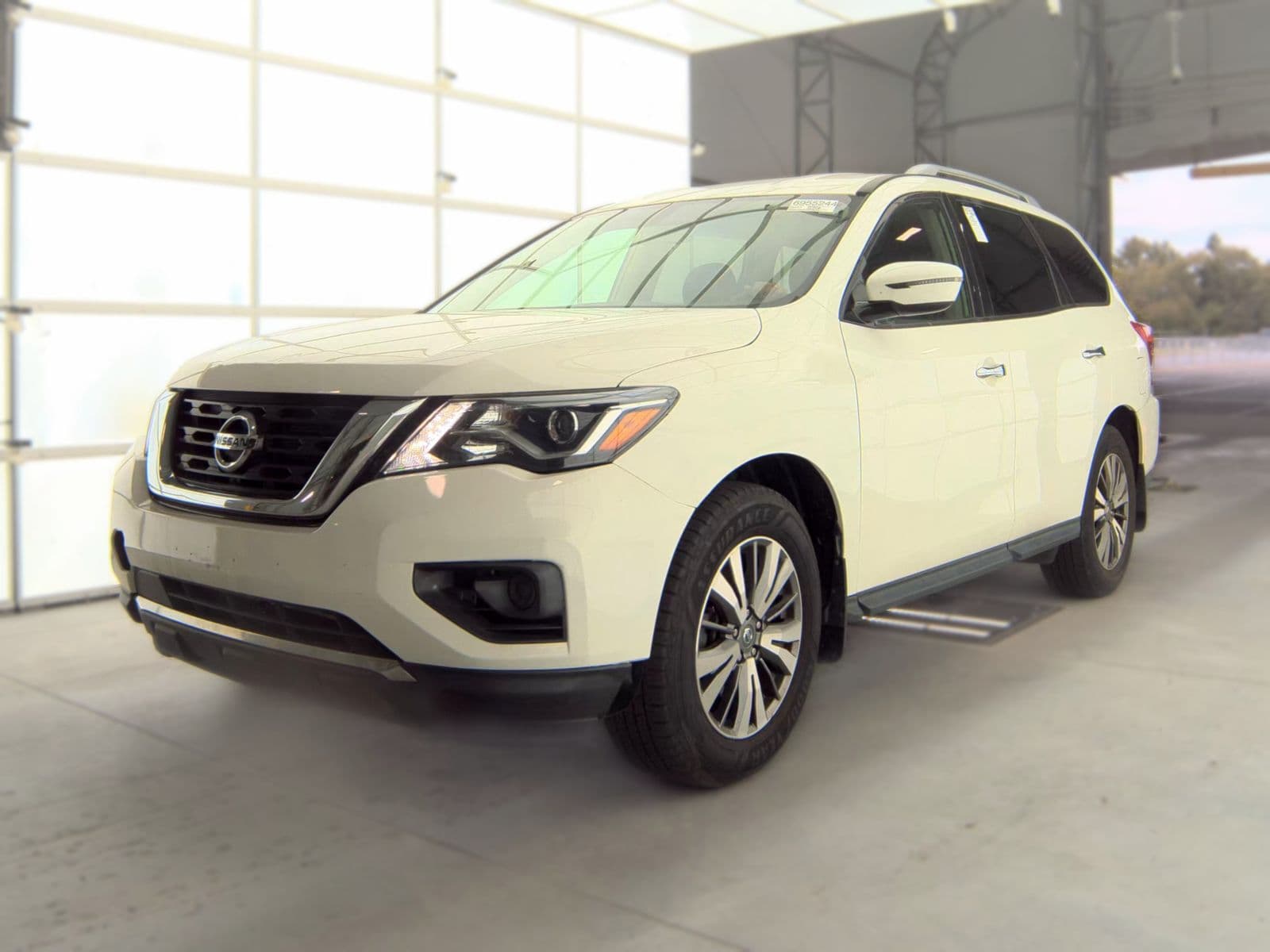2019 NISSAN PATHFINDER S