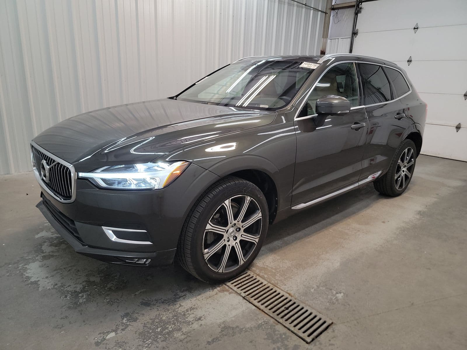 2021 VOLVO XC60 T6 Inscription