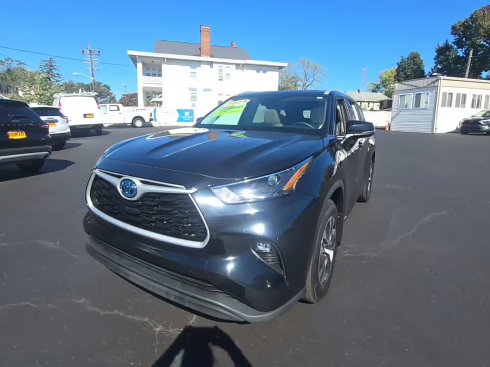 2024 TOYOTA HIGHLANDER HYBRID XLE