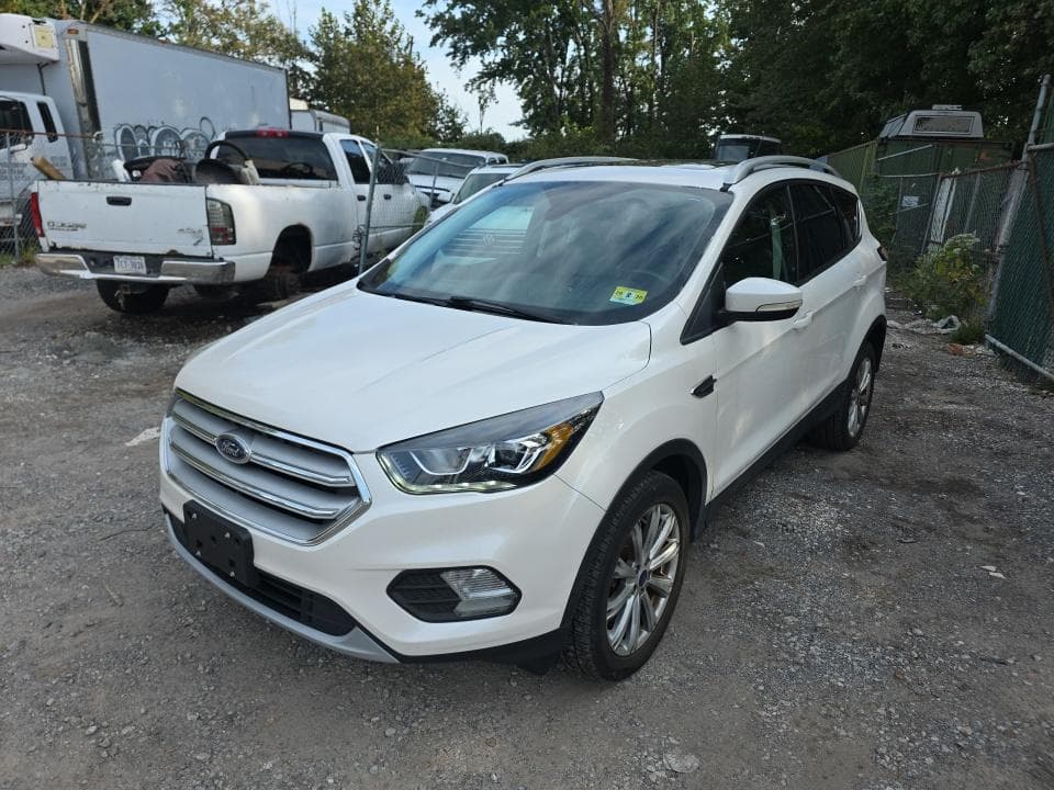 2017 FORD ESCAPE Titanium 1