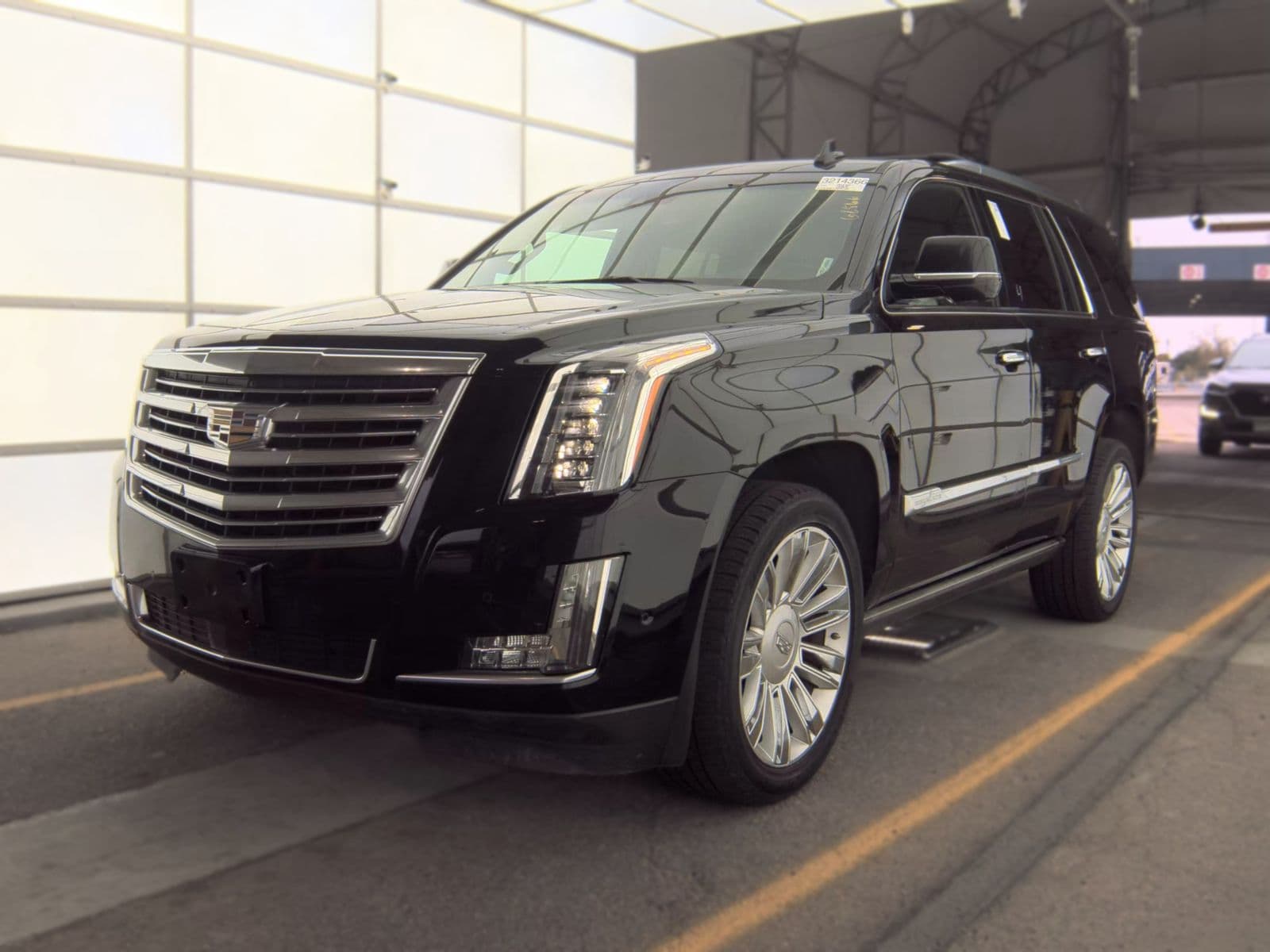 2017 CADILLAC ESCALADE Platinum