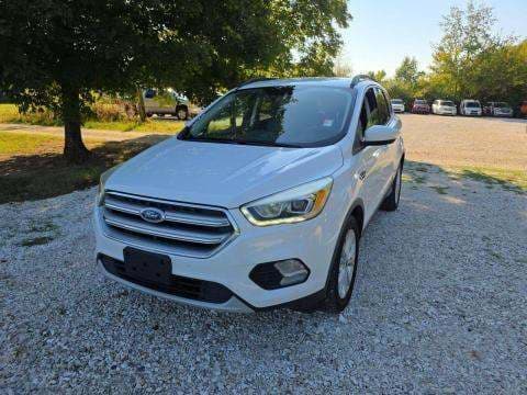 2017 FORD ESCAPE SE 1
