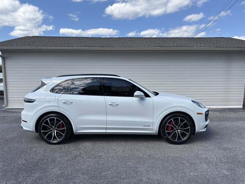 2022 PORSCHE CAYENNE GTS