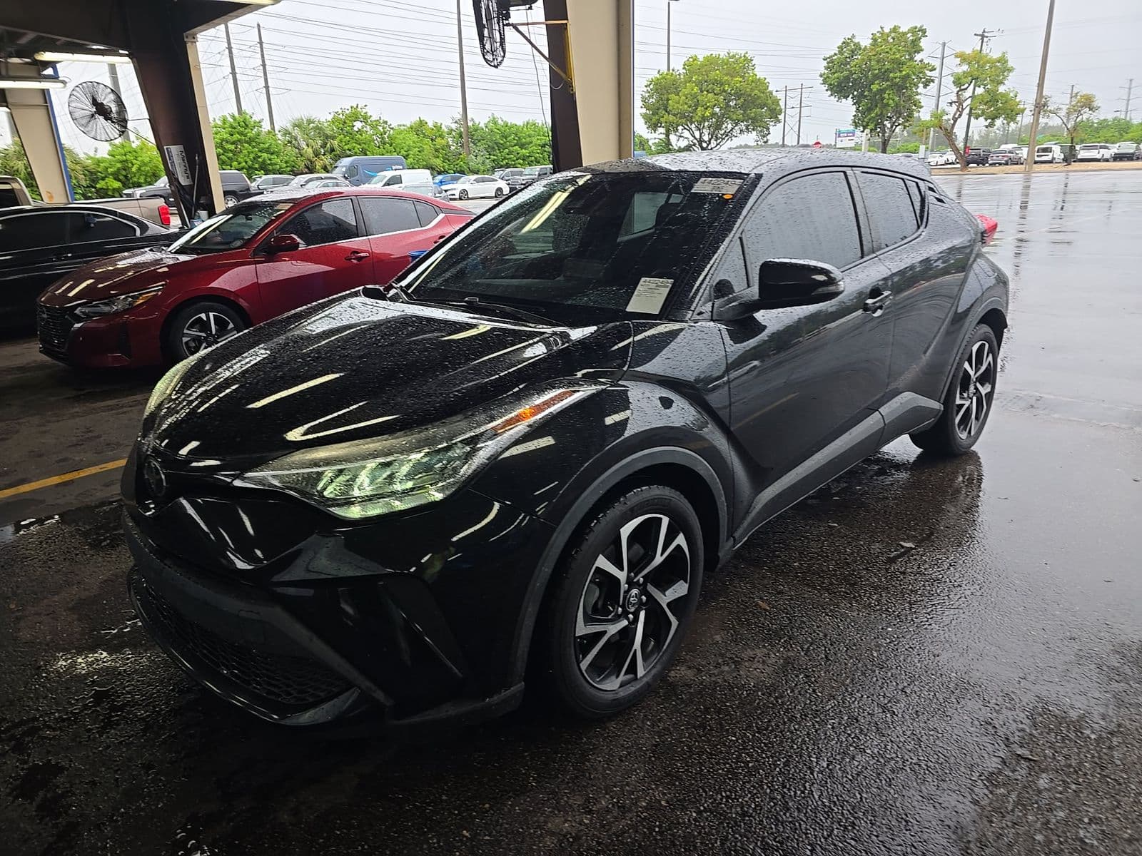2021 TOYOTA C-HR XLE