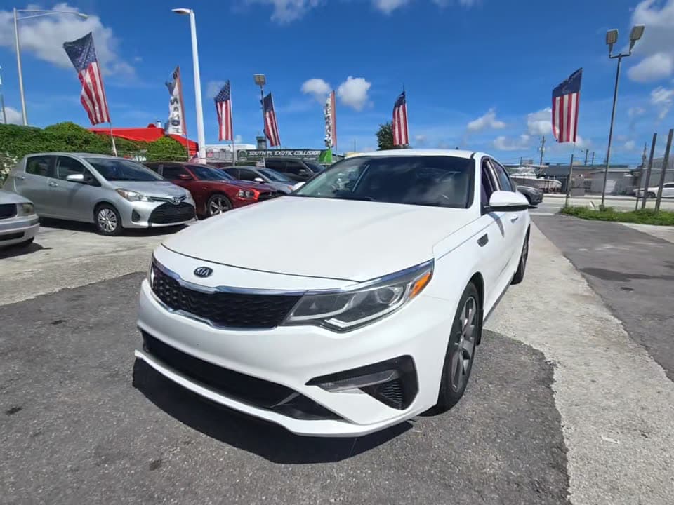 2019 KIA OPTIMA S 1