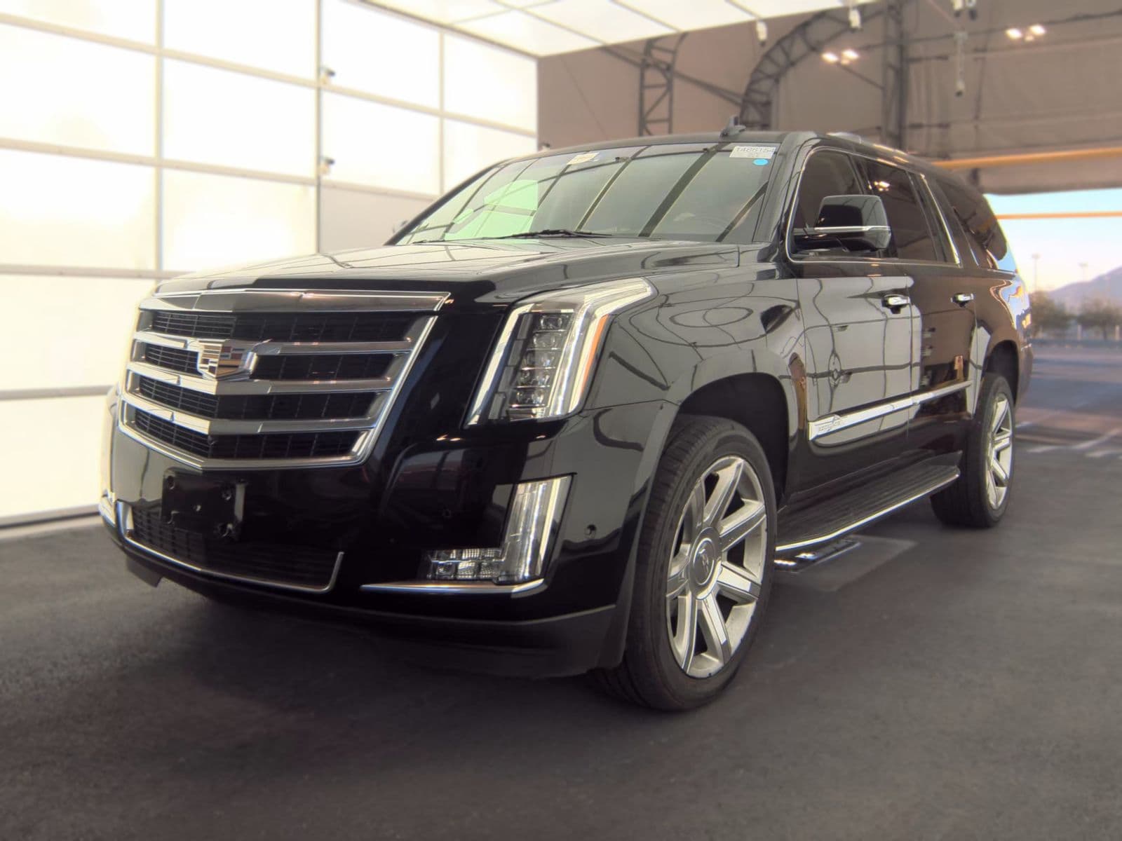 2017 CADILLAC ESCALADE ESV Luxury