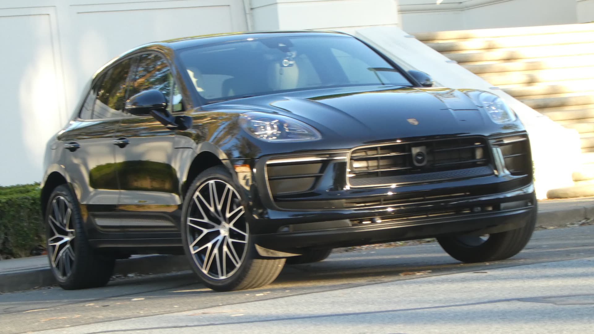 2022 PORSCHE MACAN Base