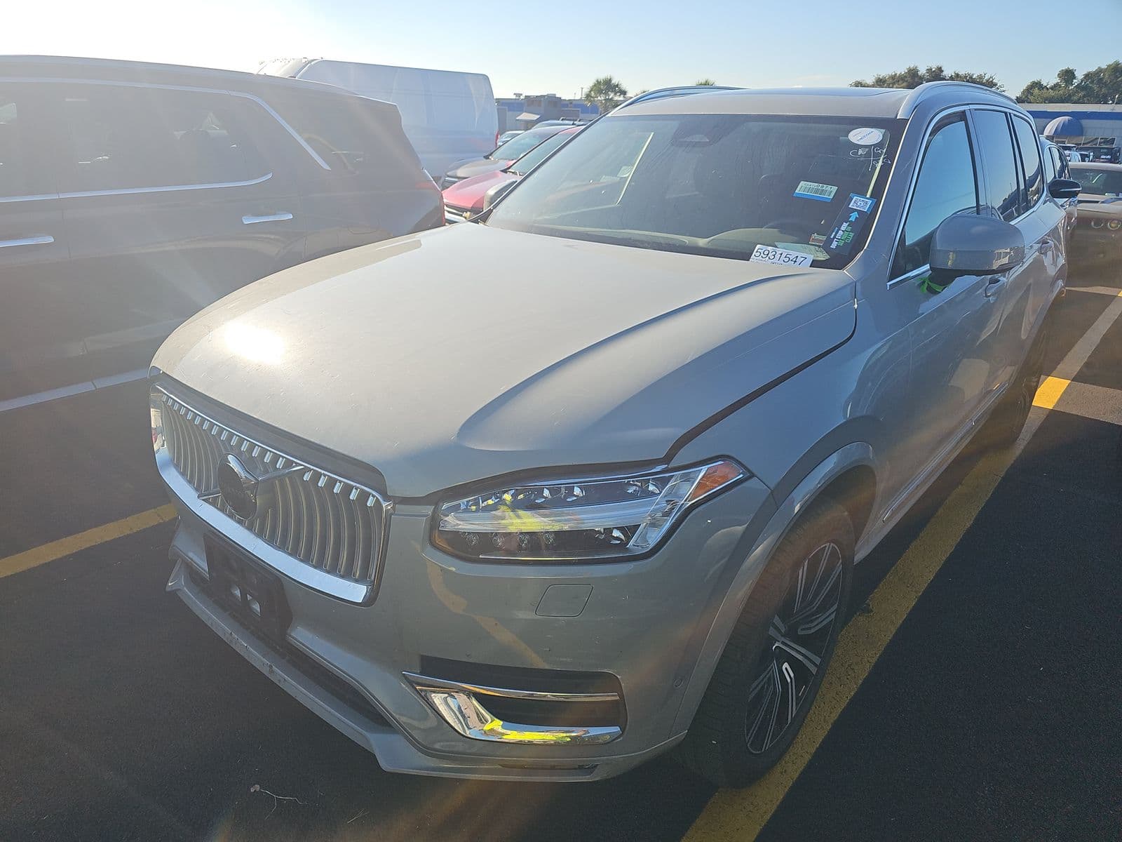 2024 VOLVO XC90 B6 Plus