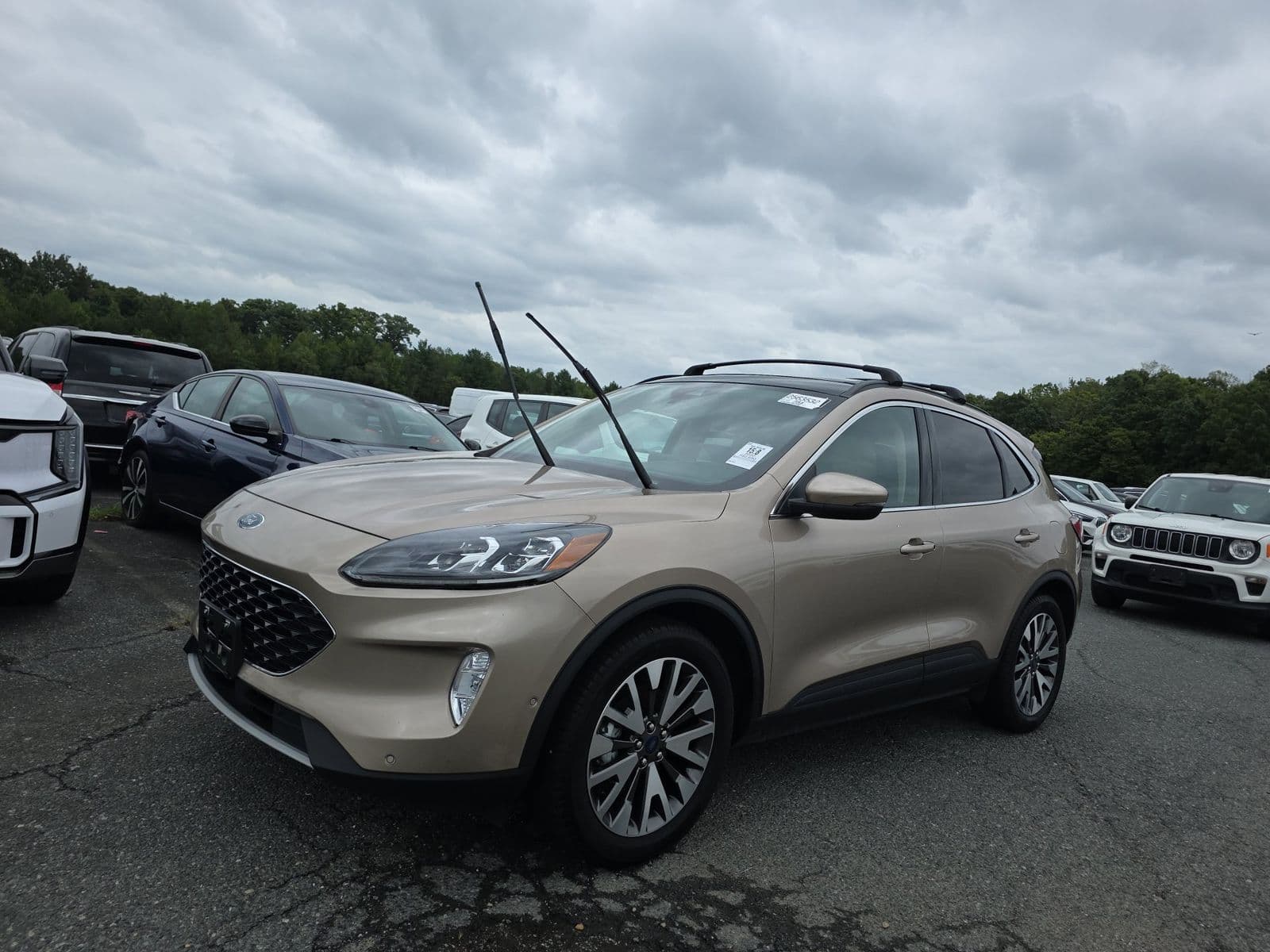 2020 FORD ESCAPE HYBRID Titanium 1