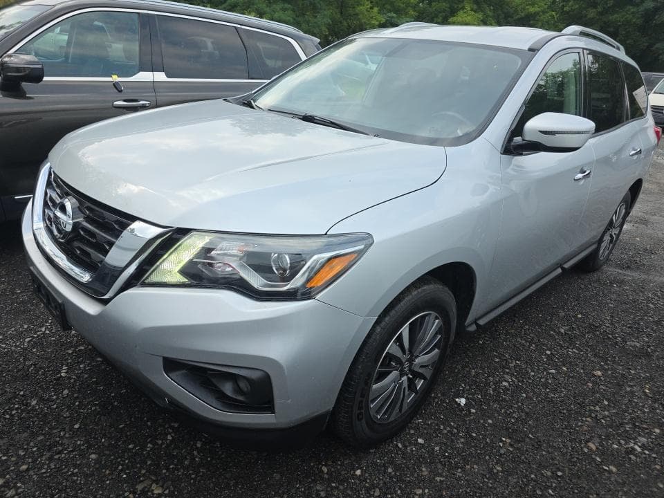 2020 NISSAN PATHFINDER SV