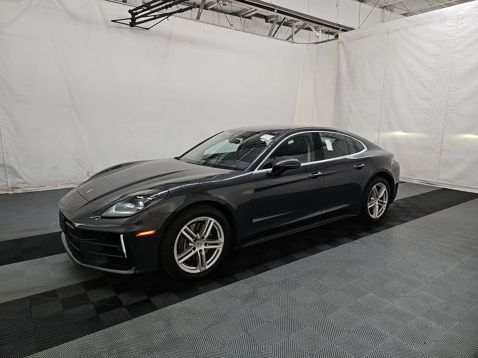 2024 PORSCHE PANAMERA 4