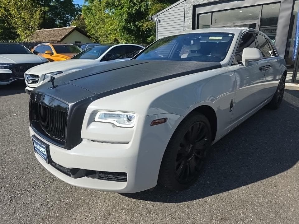 2018 ROLLS-ROYCE GHOST Base