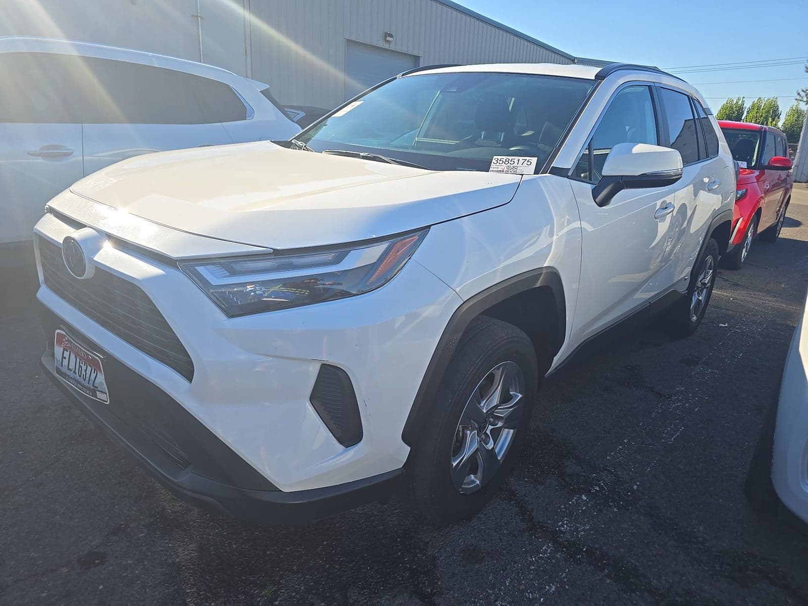 2024 TOYOTA RAV4 HYBRID XLE
