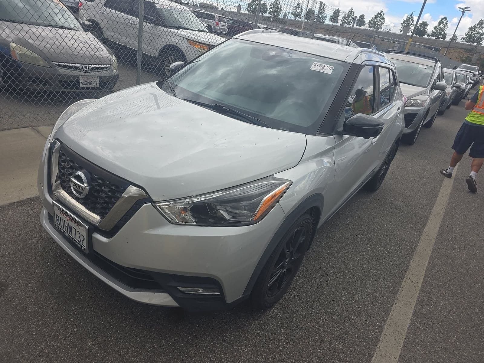 2020 NISSAN KICKS SR