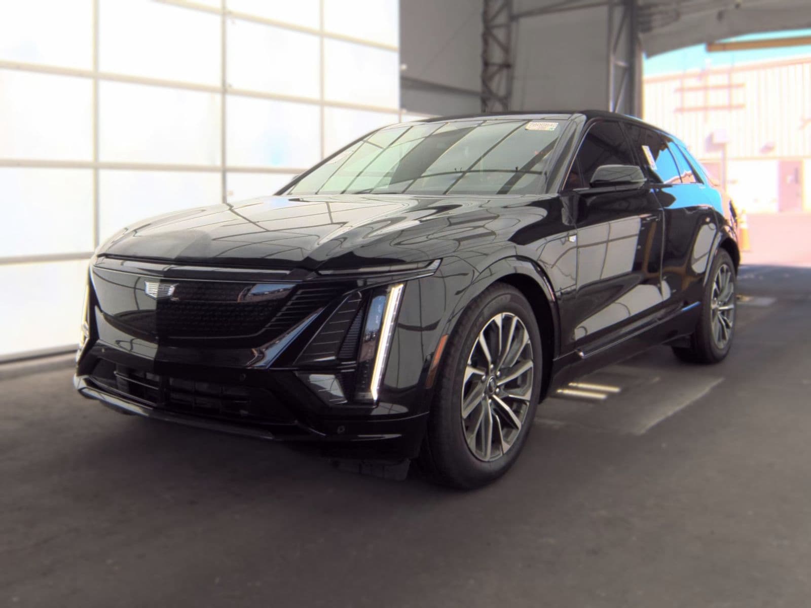 2025 CADILLAC LYRIQ Sport