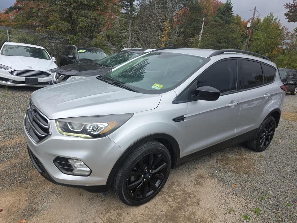 2019 FORD ESCAPE SE 1