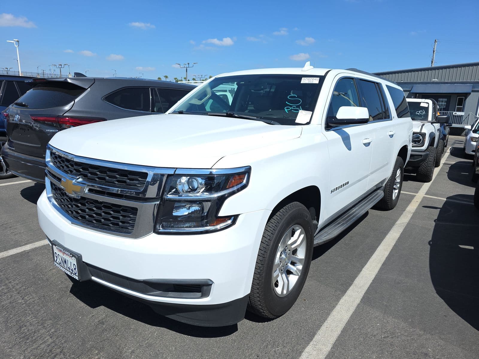 2017 CHEVROLET SUBURBAN LT