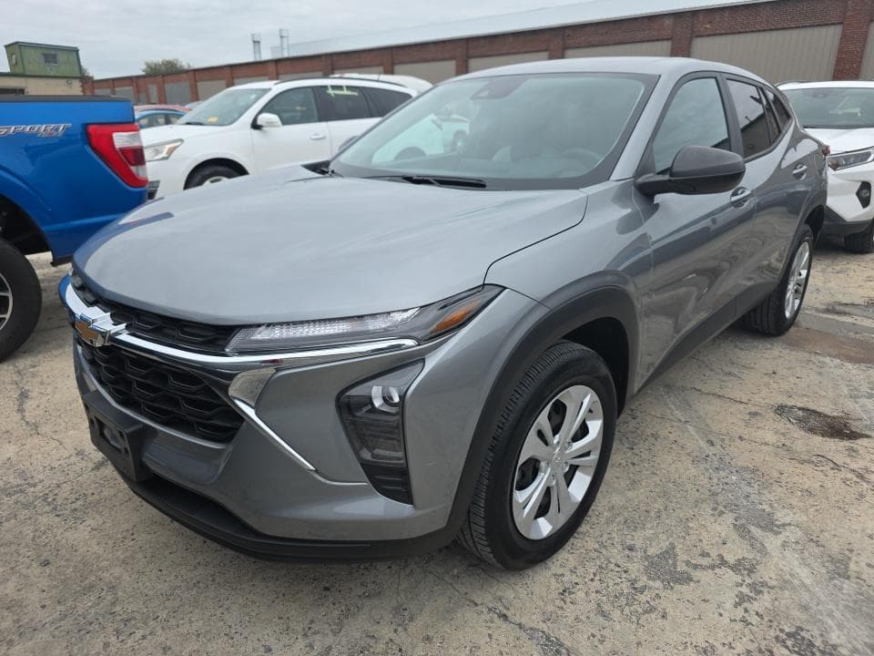 2024 CHEVROLET TRAX LS 1