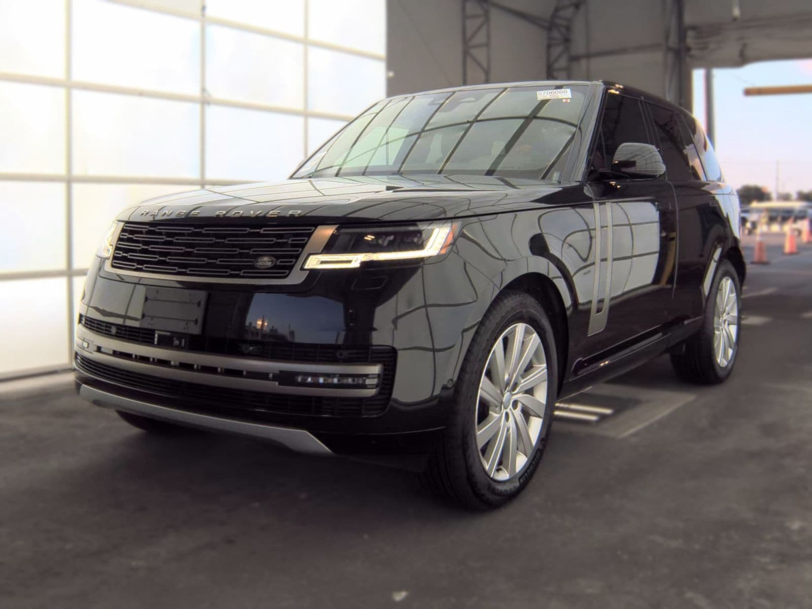 2024 LAND ROVER RANGE ROVER SE