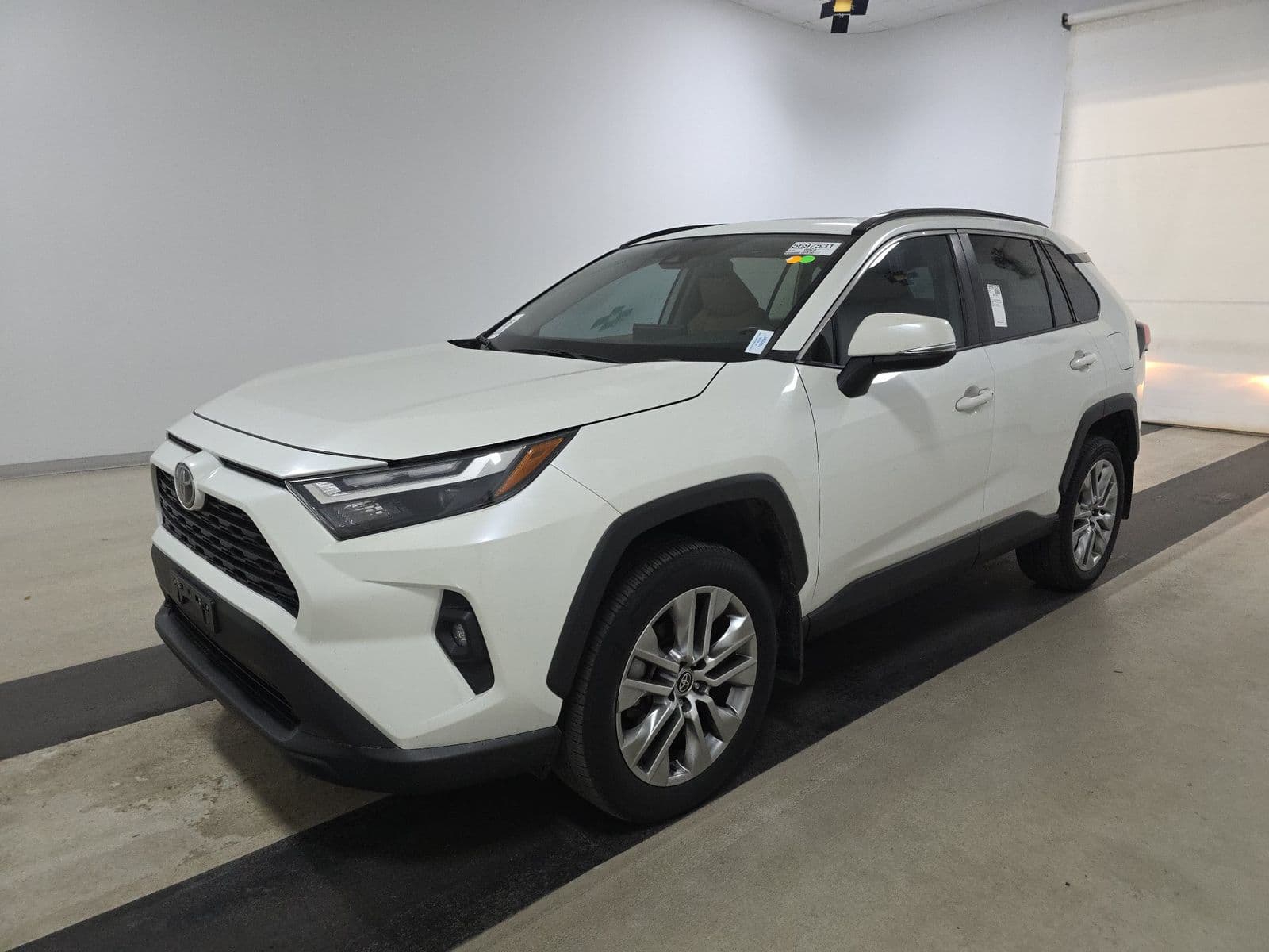 2022 TOYOTA RAV4 XLE Premium
