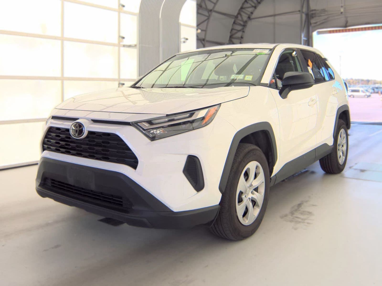 2025 TOYOTA RAV4 LE