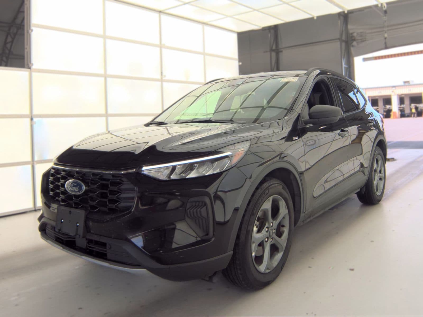 2025 FORD ESCAPE ST-Line 1