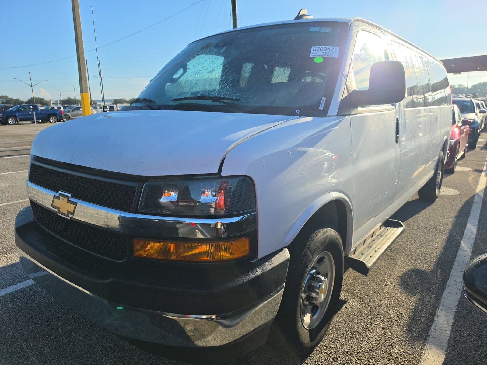 2025 CHEVROLET EXPRESS 3500 LT