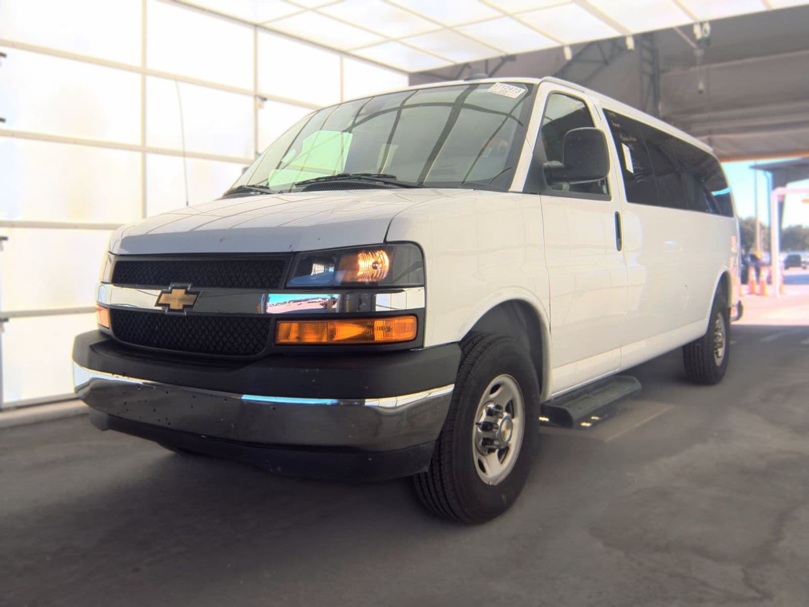 2025 CHEVROLET EXPRESS 3500 LT