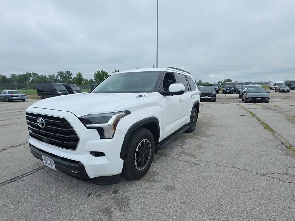 2026 TOYOTA SEQUOIA SR5