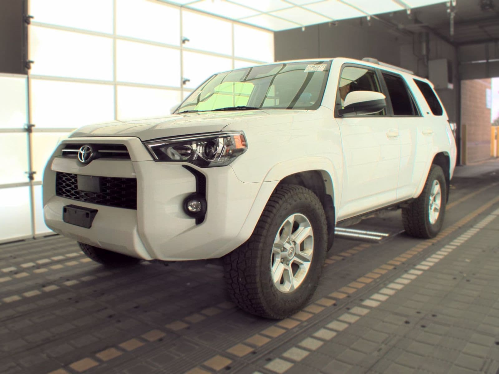 2024 TOYOTA 4RUNNER SR5