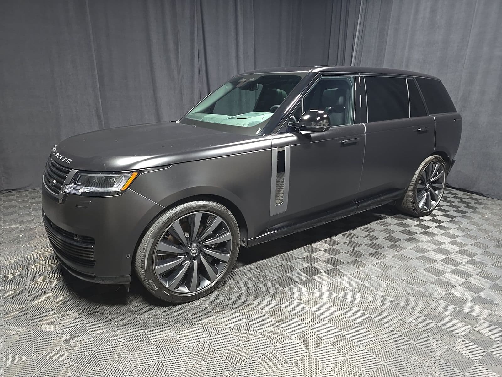 2025 LAND ROVER RANGE ROVER SV LWB