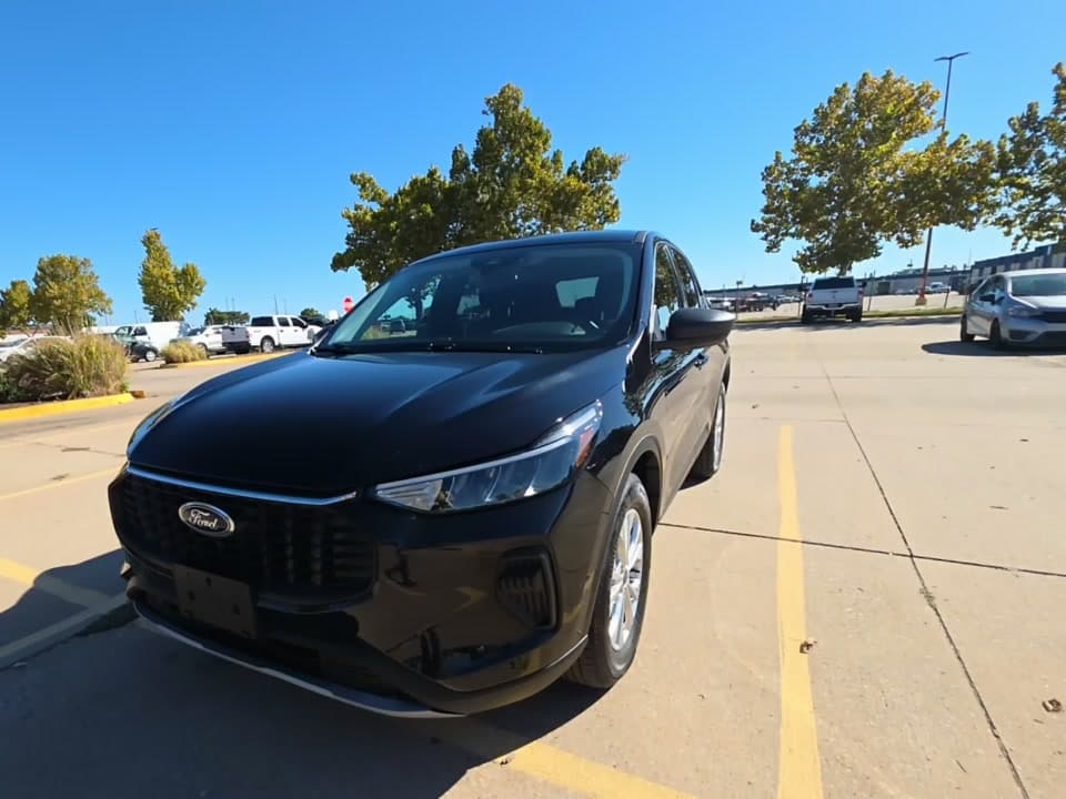 2023 FORD ESCAPE Active 1