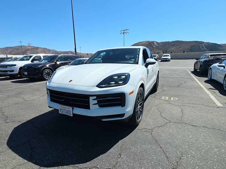 2025 PORSCHE CAYENNE Base