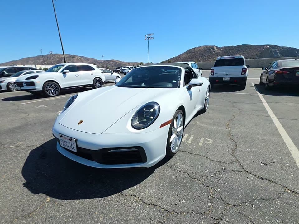 2024 PORSCHE 911 Carrera