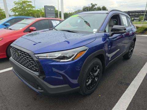 2025 TOYOTA COROLLA CROSS LE