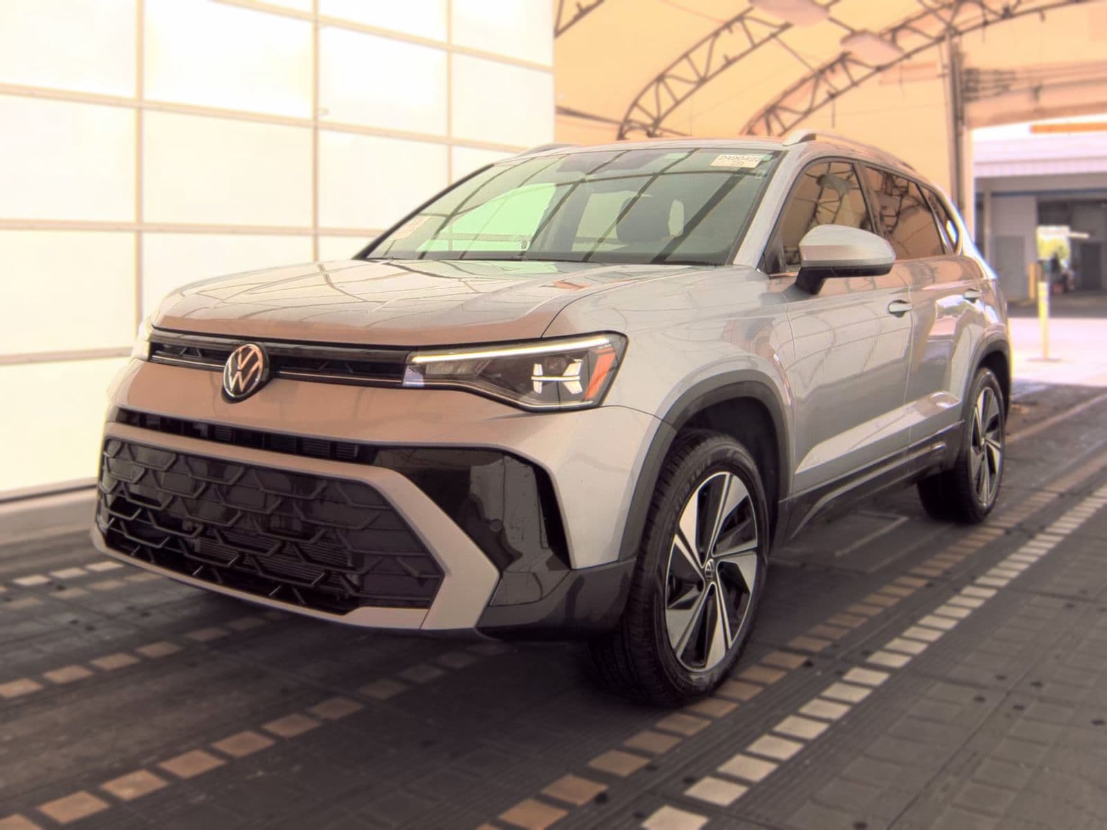 2025 VOLKSWAGEN TAOS SE 1