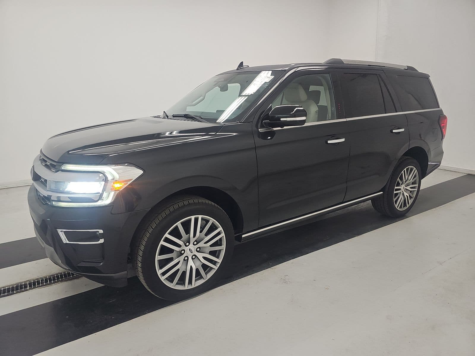 2022 FORD EXPEDITION Limited