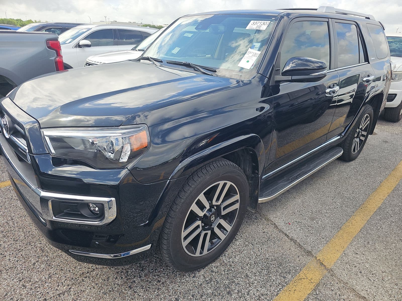 2023 TOYOTA 4RUNNER Limited