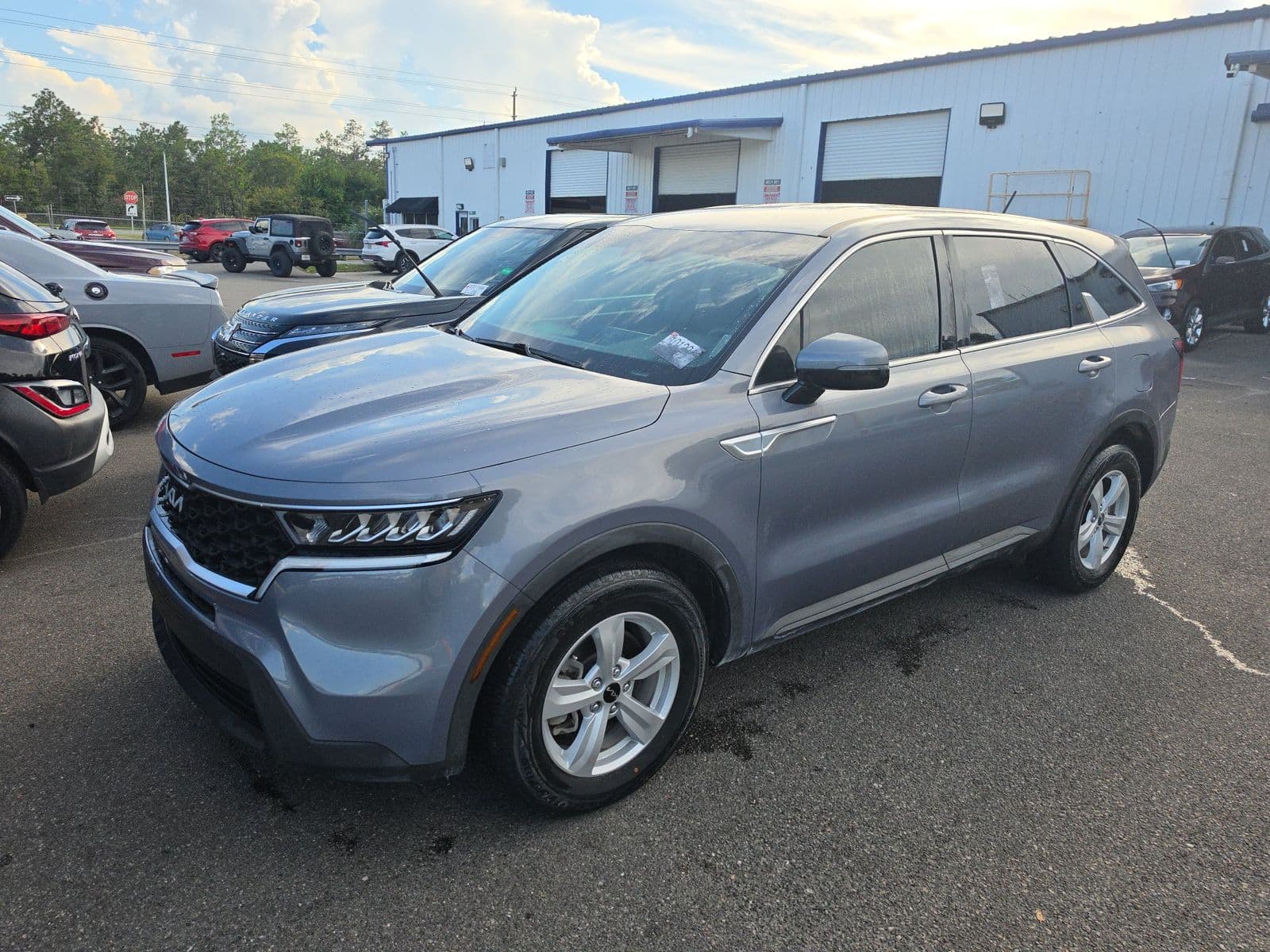 2022 KIA SORENTO LX