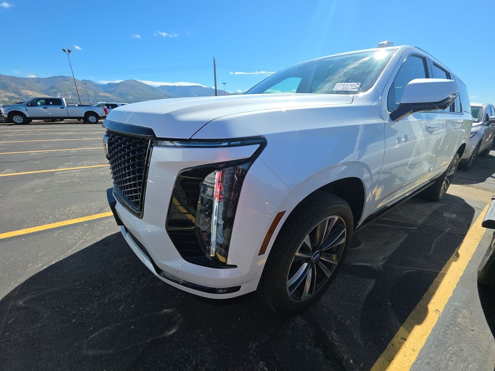 2025 CADILLAC ESCALADE ESV Sport
